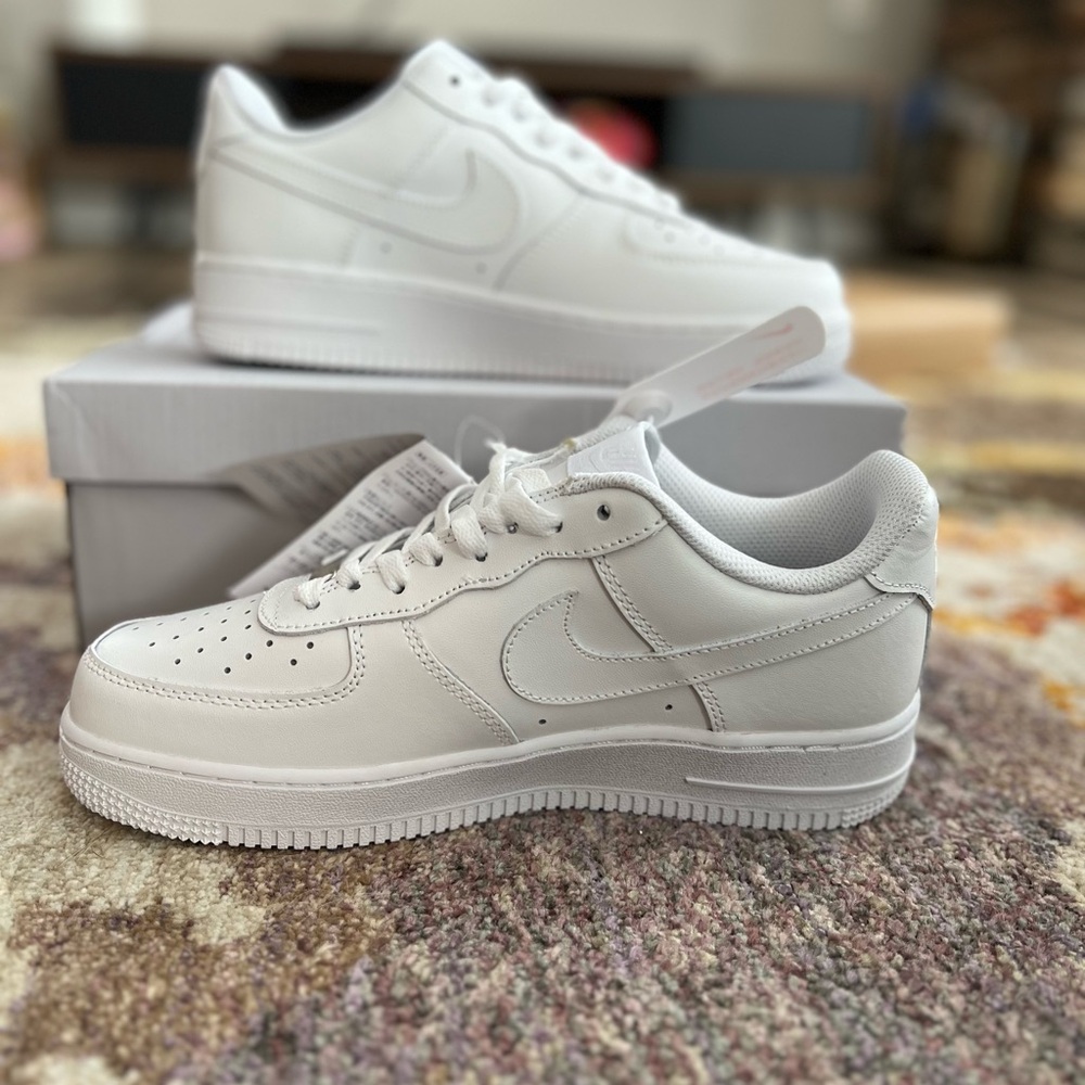 NIB Nike Air Force 1 '07 White Shoes